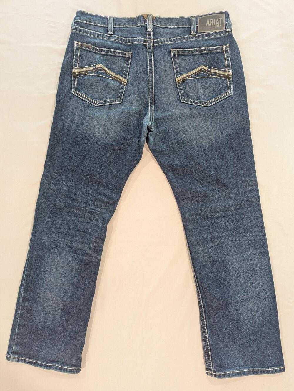 Ariat M5 Jeans Mens 38x32 Blue Med Wash Straight Leg Stretch Denim Casual